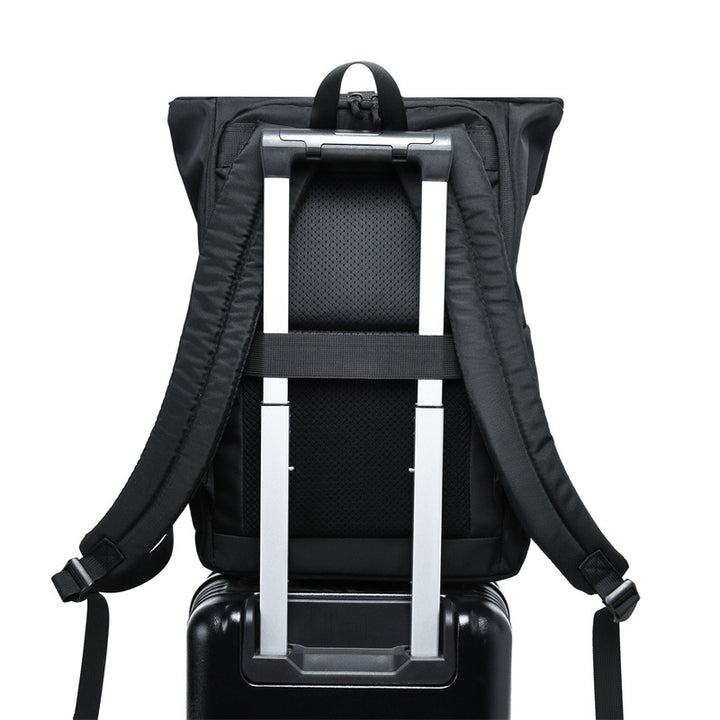 Vielseitiger Roll-Top Laptop-Rucksack Karnz