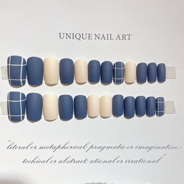 Stylisches Mattes Press-On-Nagel-Set