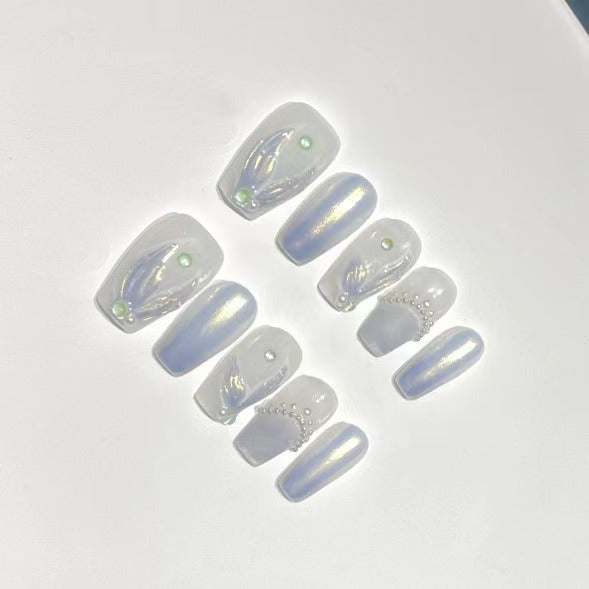 Künstlerisches dekoratives Press-on-Nagelset