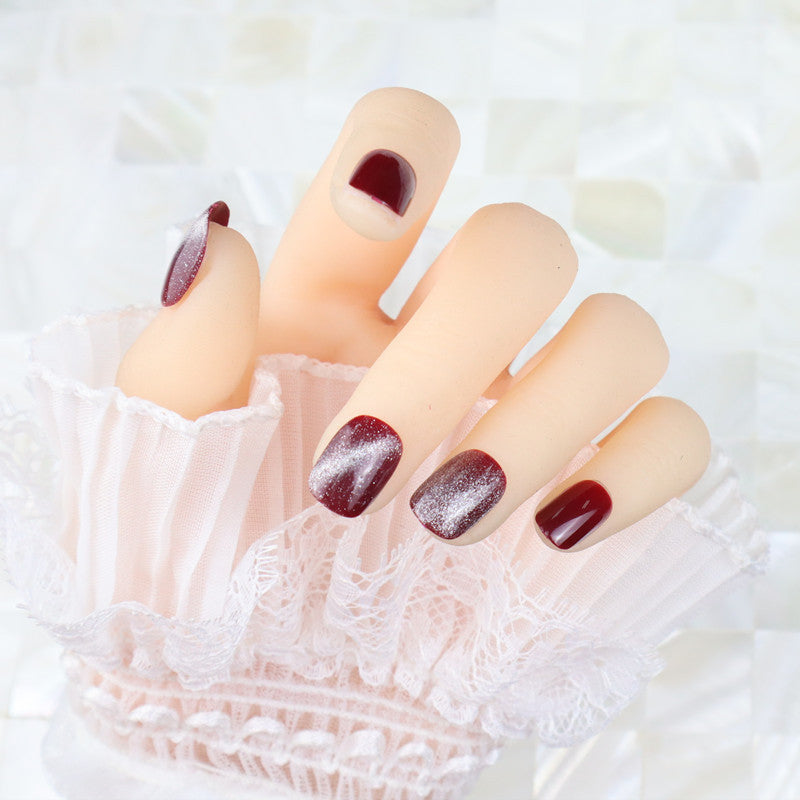Künstlerisches Kurzes Press-On Nagelset