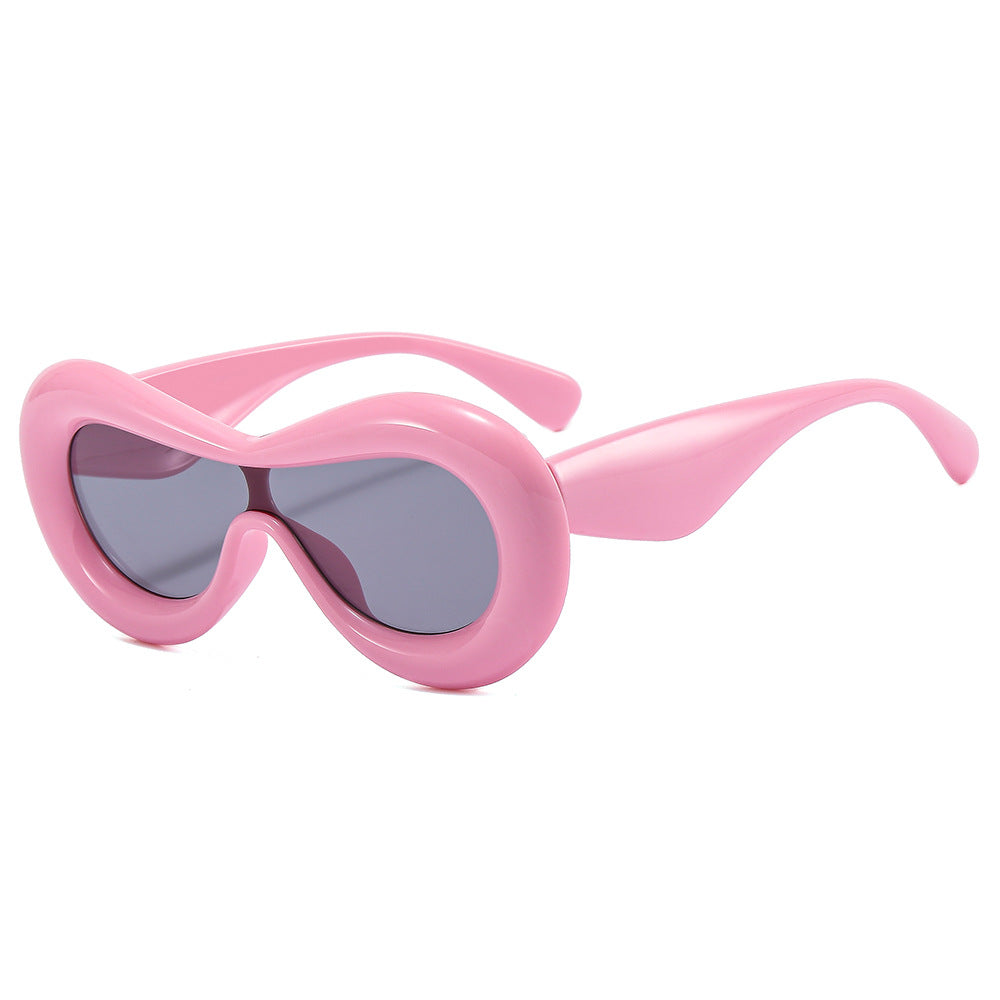 Damen modische Sonnenbrille mit nostalgischem Schwung Karnz