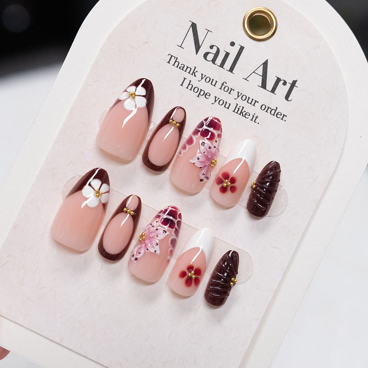 Künstlerisches Blumen-Press-On-Nägel-Set