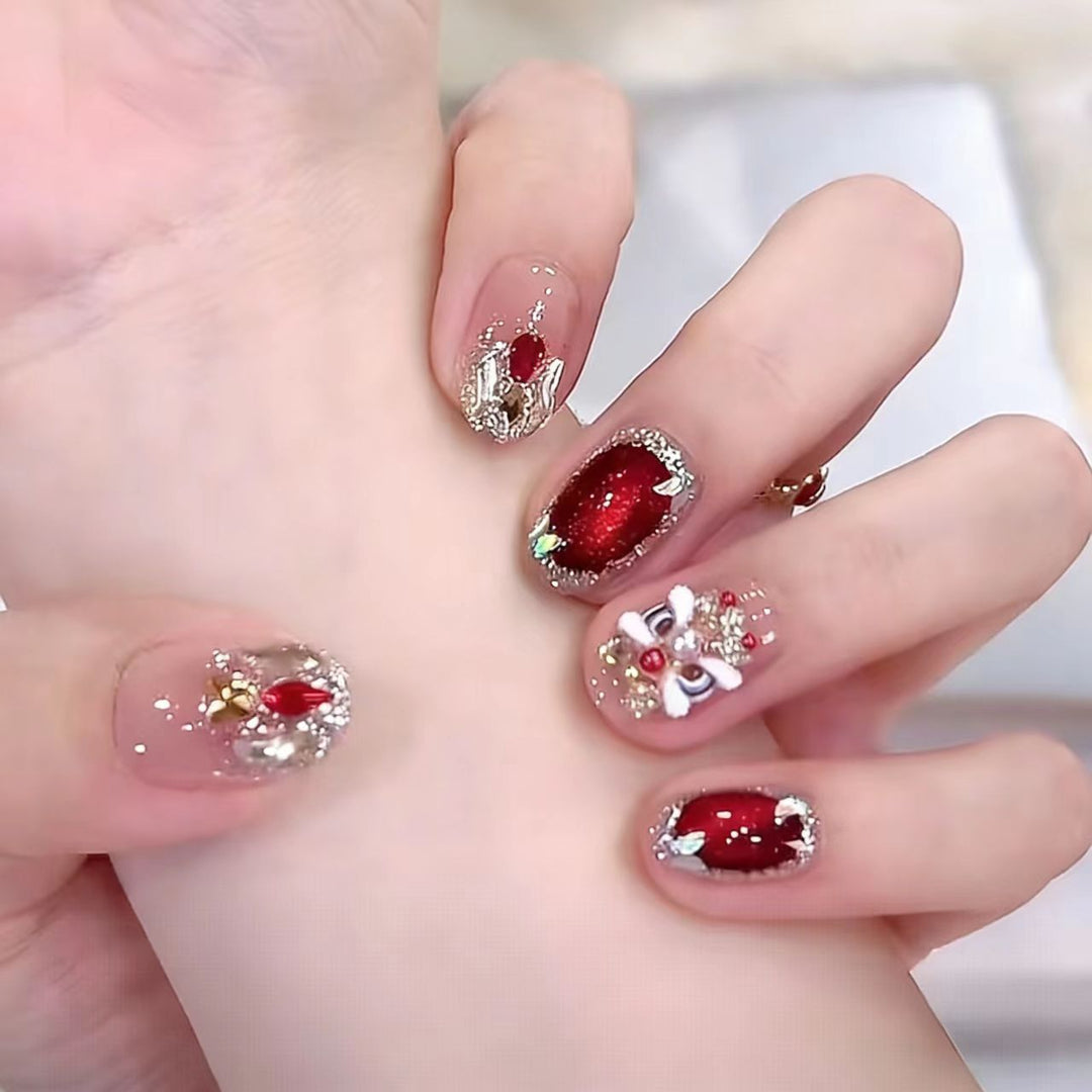 Dekorative Nagelkunst