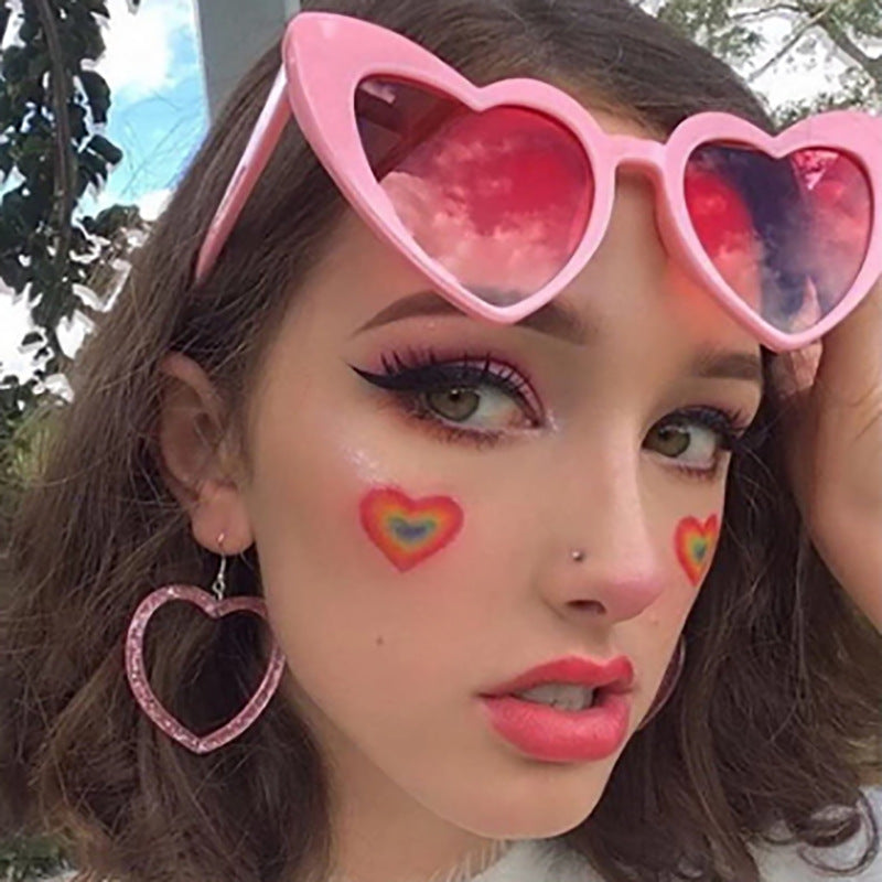 Damen Herzförmige Sonnenbrille mit polarisierenden Gläsern und hochwertigem Kunststoffrahmen Karnz