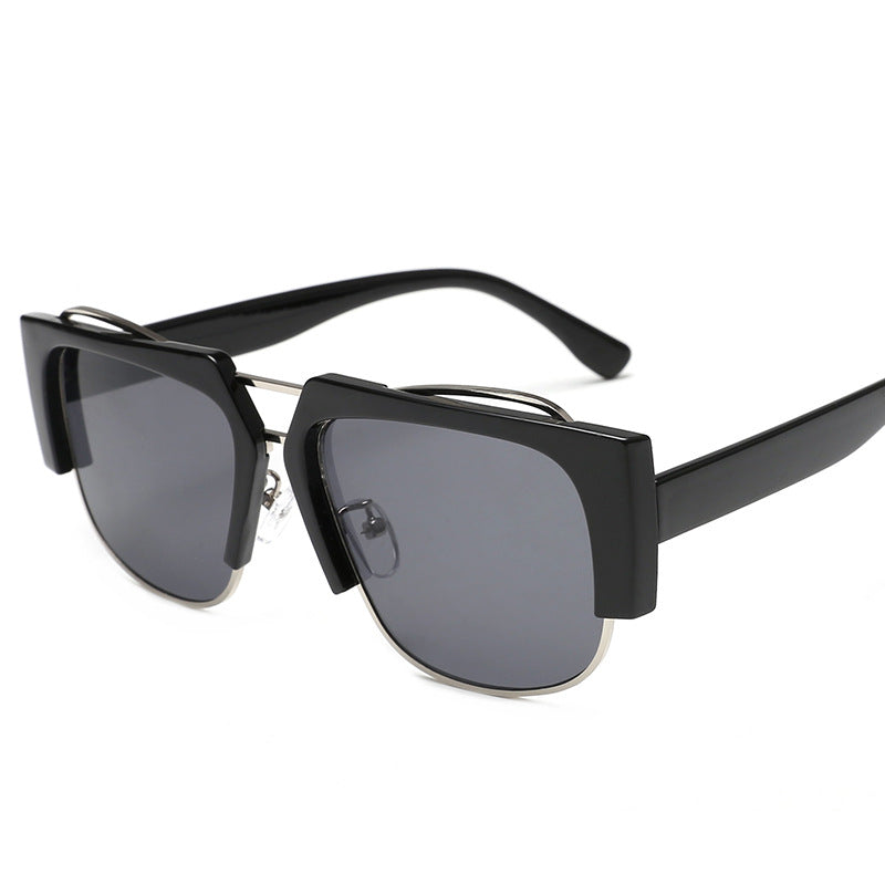 Damen Modische quadratische Sonnenbrille mit einzigartigem Kettendesign Karnz