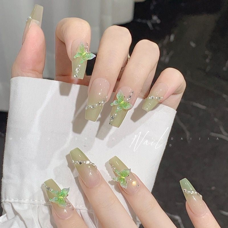 Kunstvolle Nagelspitzen Design Karnz