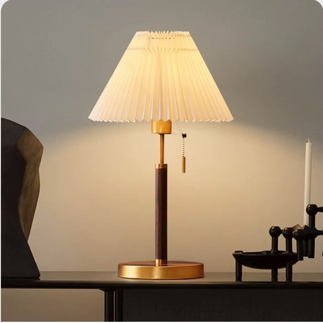 Elegante Faltenschirm Stehlampe