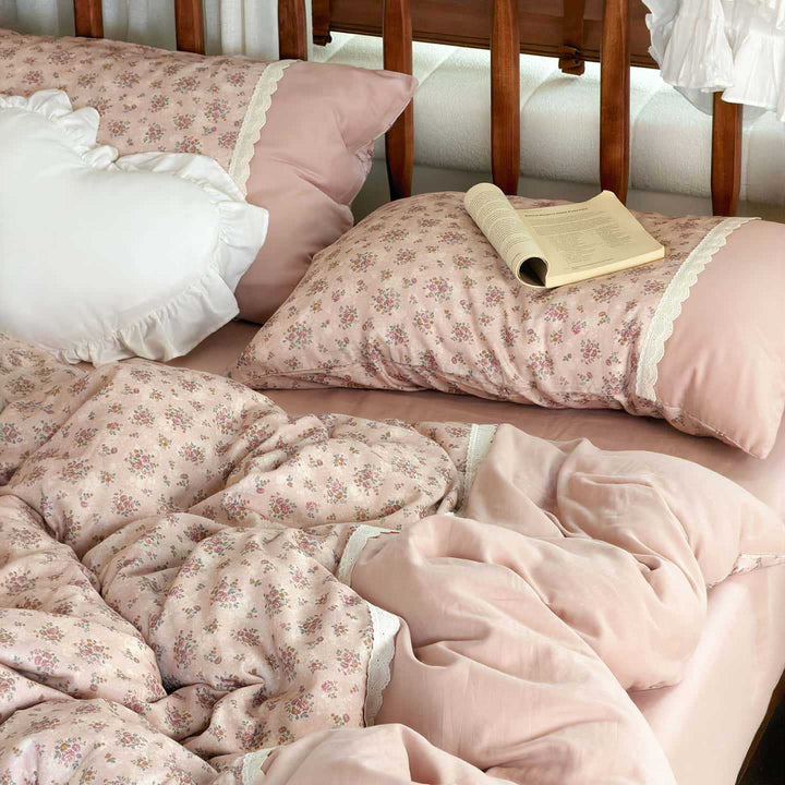 Wendbares Baumwoll-Bettwäscheset mit floralem Aquarellprint und Spitzenrand