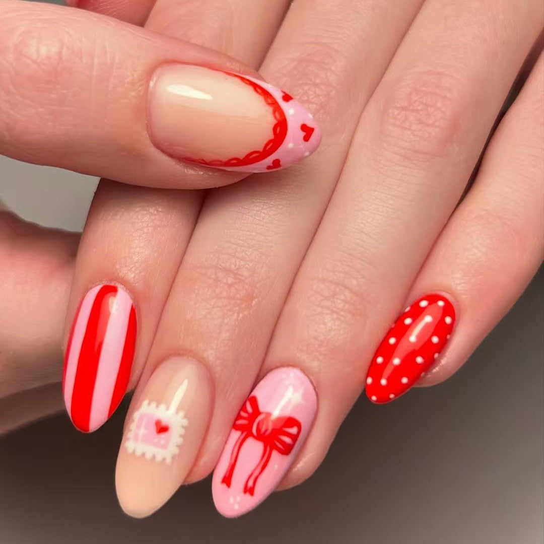 Dekorative Nagelkunst