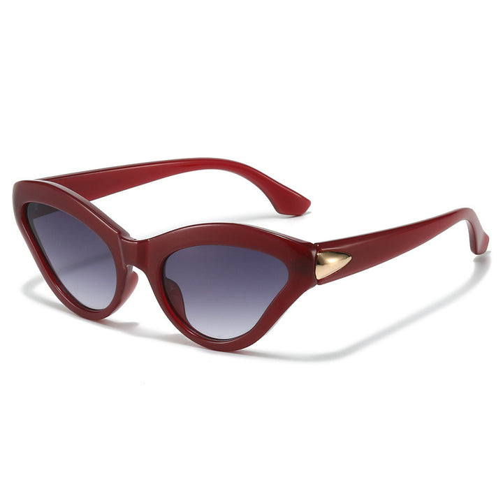 Vintage Cat-Eye Sonnenbrille mit luxuriösen Details Karnz