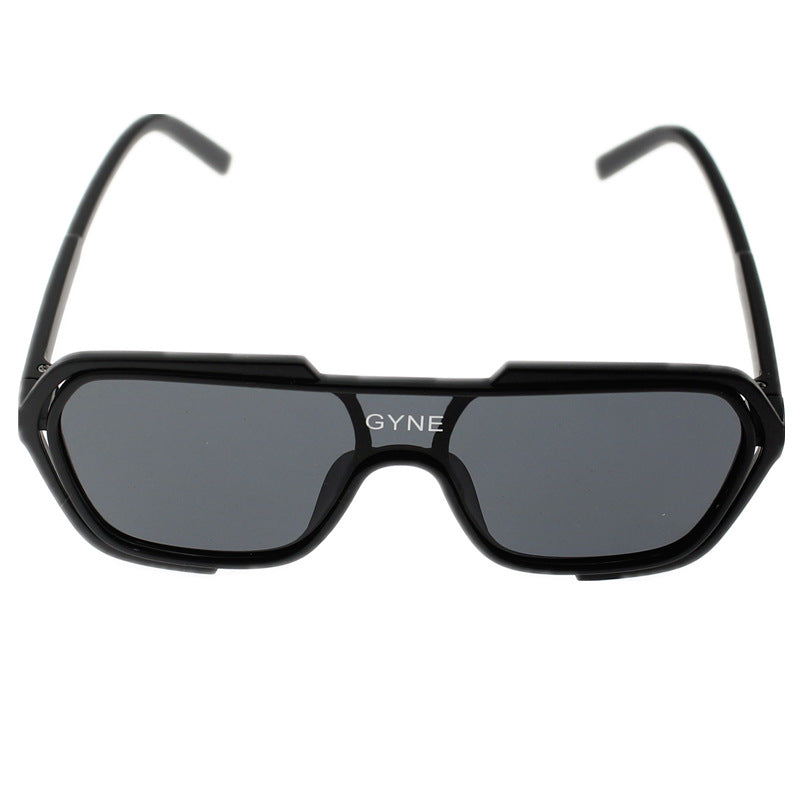 Damen Sportliche Sonnenbrille mit modernem Design Karnz