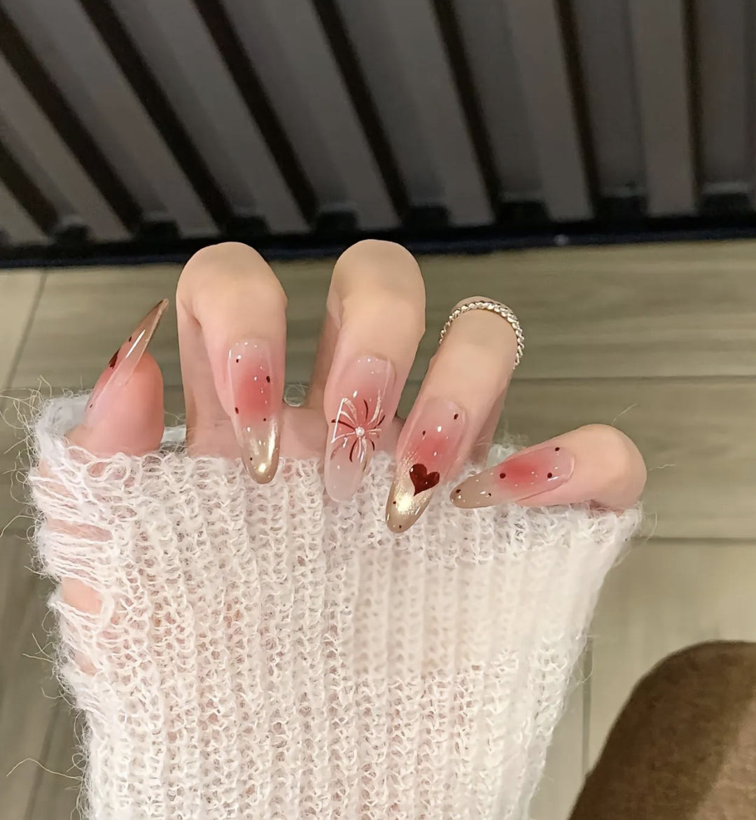 Kunstnägel mit Glamourösem Kristall-Design Karnz