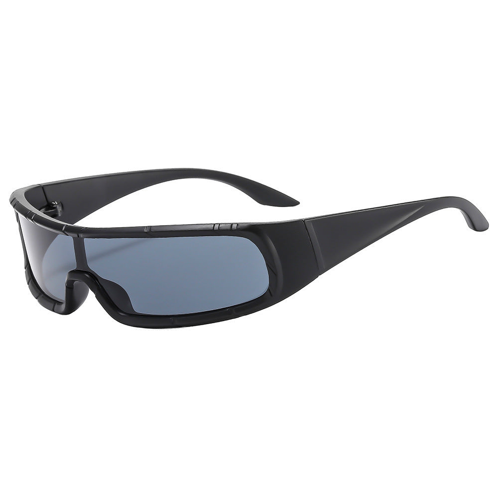 Damen Sportsonnenbrille mit ergonomischem Design und inovativen Gläsern Karnz
