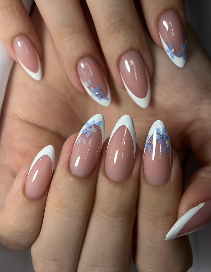 Elegante florale Akzent Press-On Nagelset Karnz