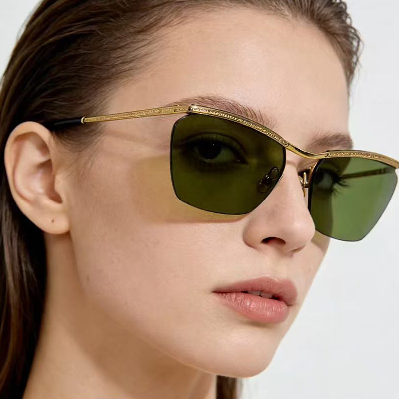 Damen Modische Sonnenbrille mit filigranem Rahmen und sanftem Farbverlauf Karnz