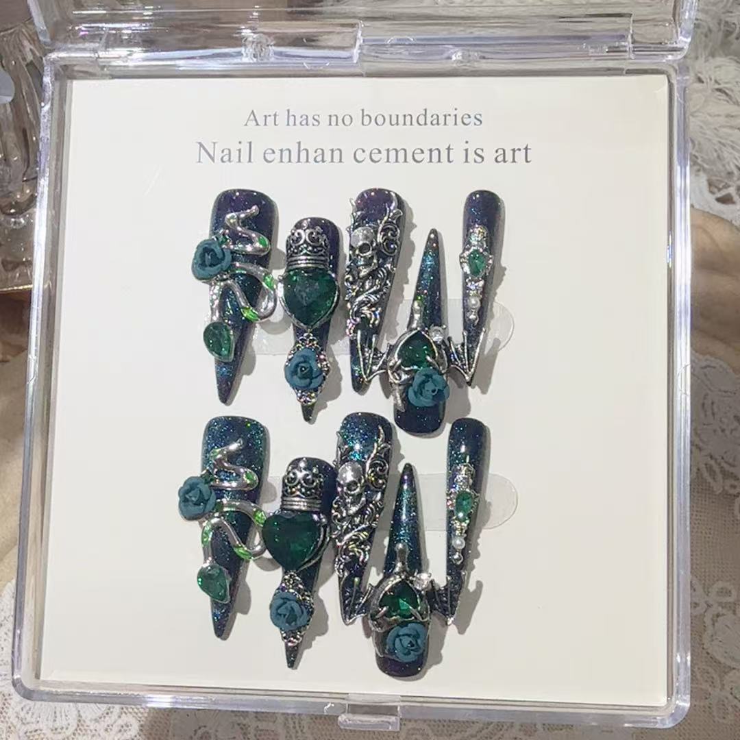 Gothic-Themen Press-On Nail Art Set