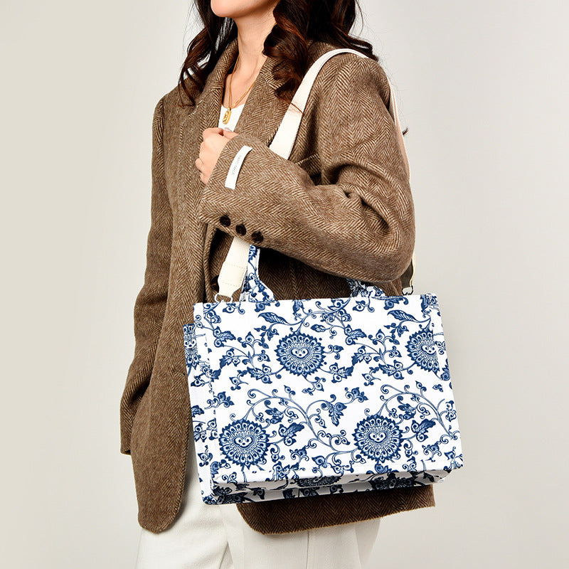 Blumenmuster Schultertasche Karnz