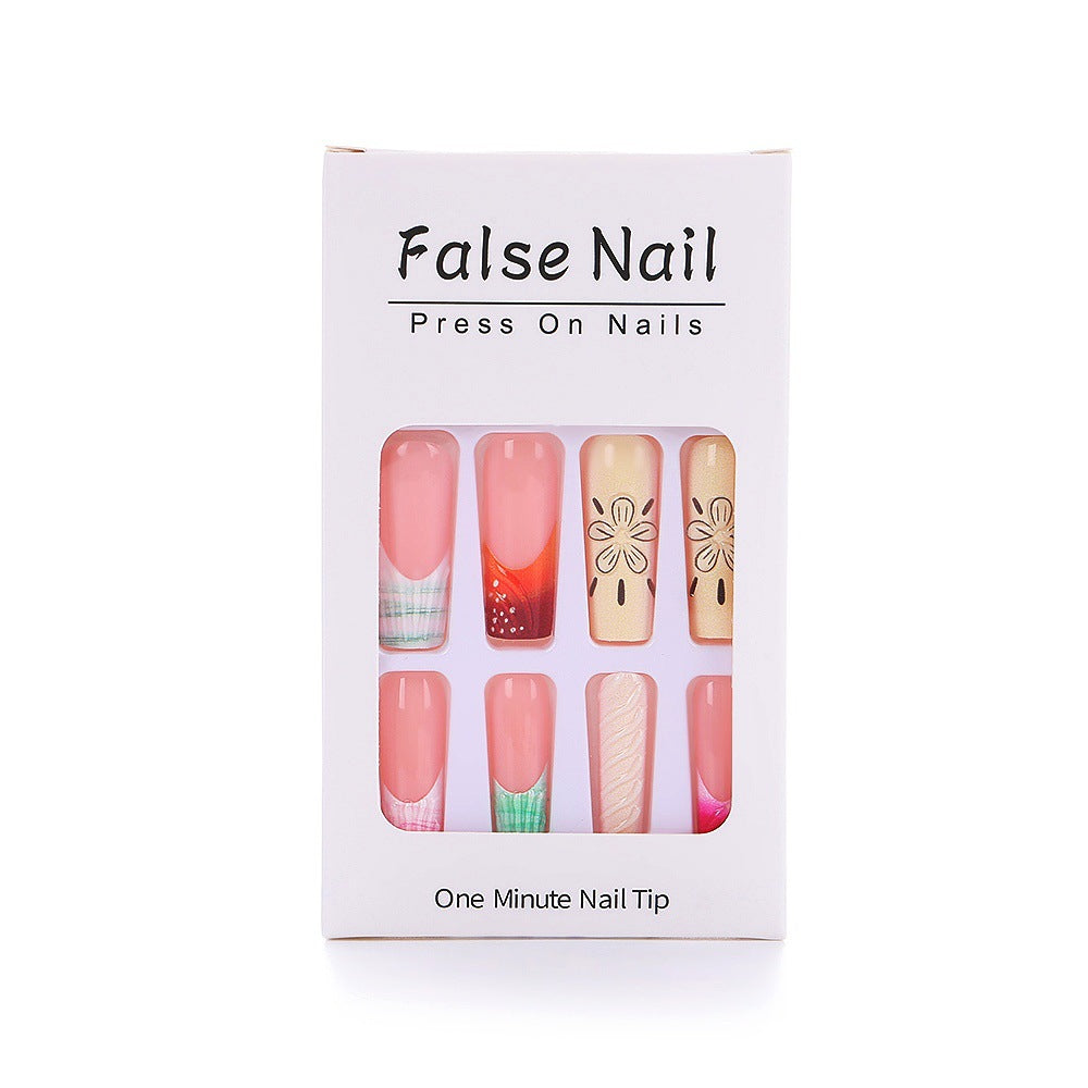 Kreative Nagelspitzen Karnz