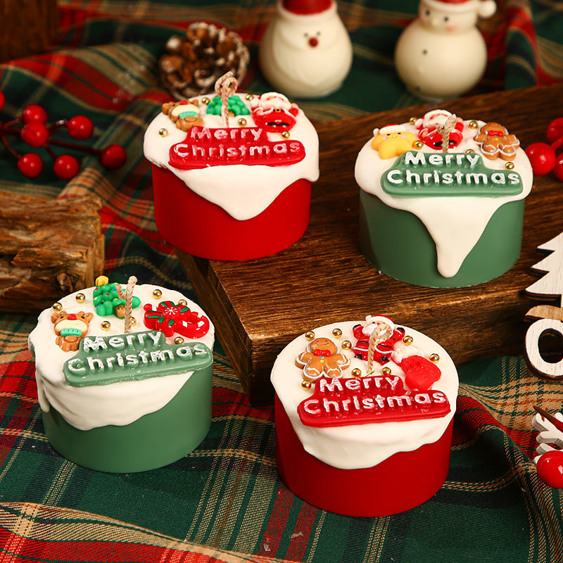 Weihnachtliche dekorative Schmuckbox mit festlichem skulptiertem Deckel