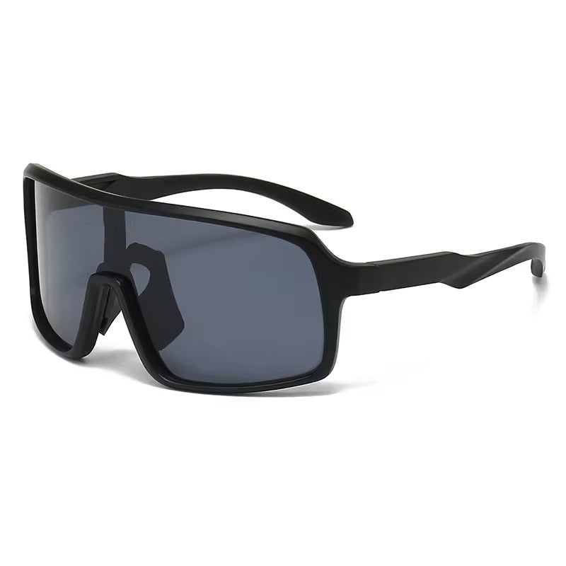 Damen modische Sonnenbrille im futuristischen Design mit großflächigen Gläsern Karnz