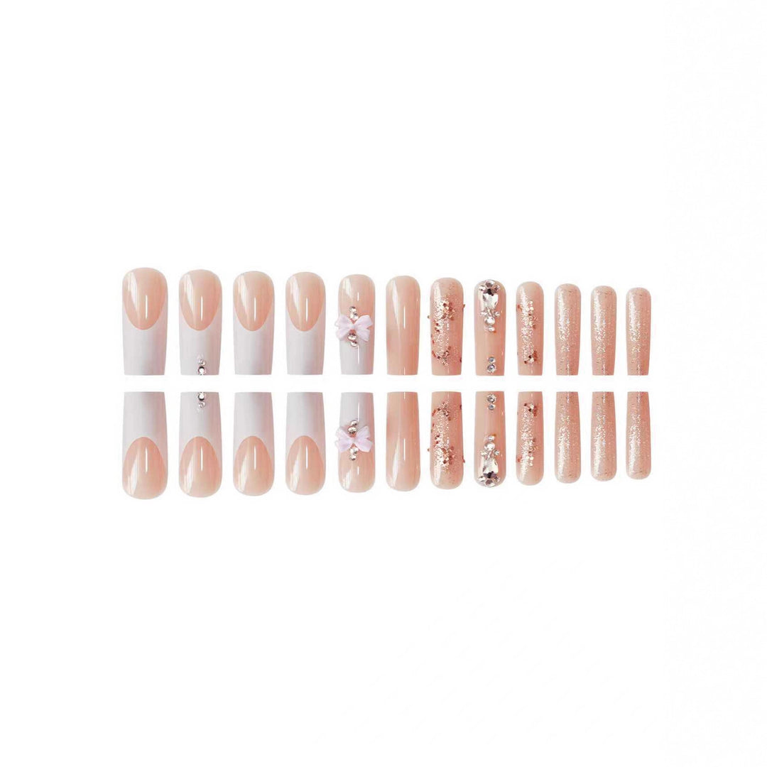 Elegante 3D Nagelkunst Verlängerungen Karnz