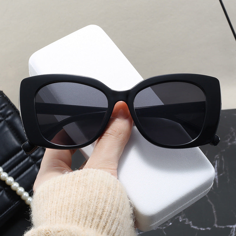 Damen Oversized-Sonnenbrille mit elegantem Design Karnz