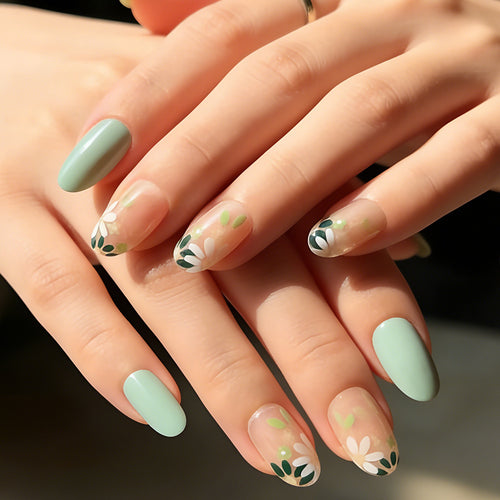 Press-On Floral Nail Art Set Karnz