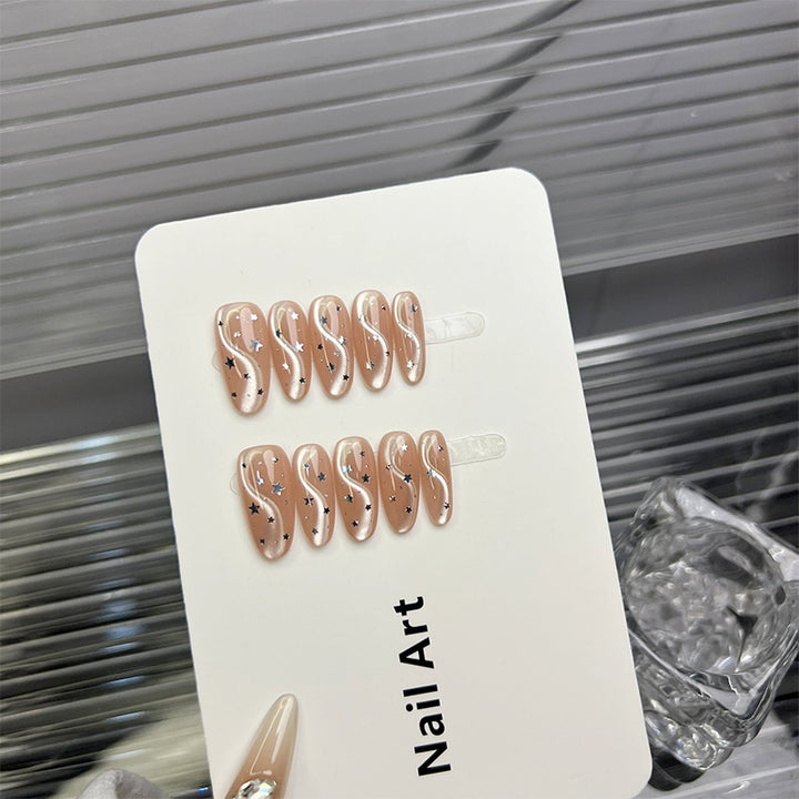 Dekorative Sternakzent-Nagelkunst zum Aufkleben