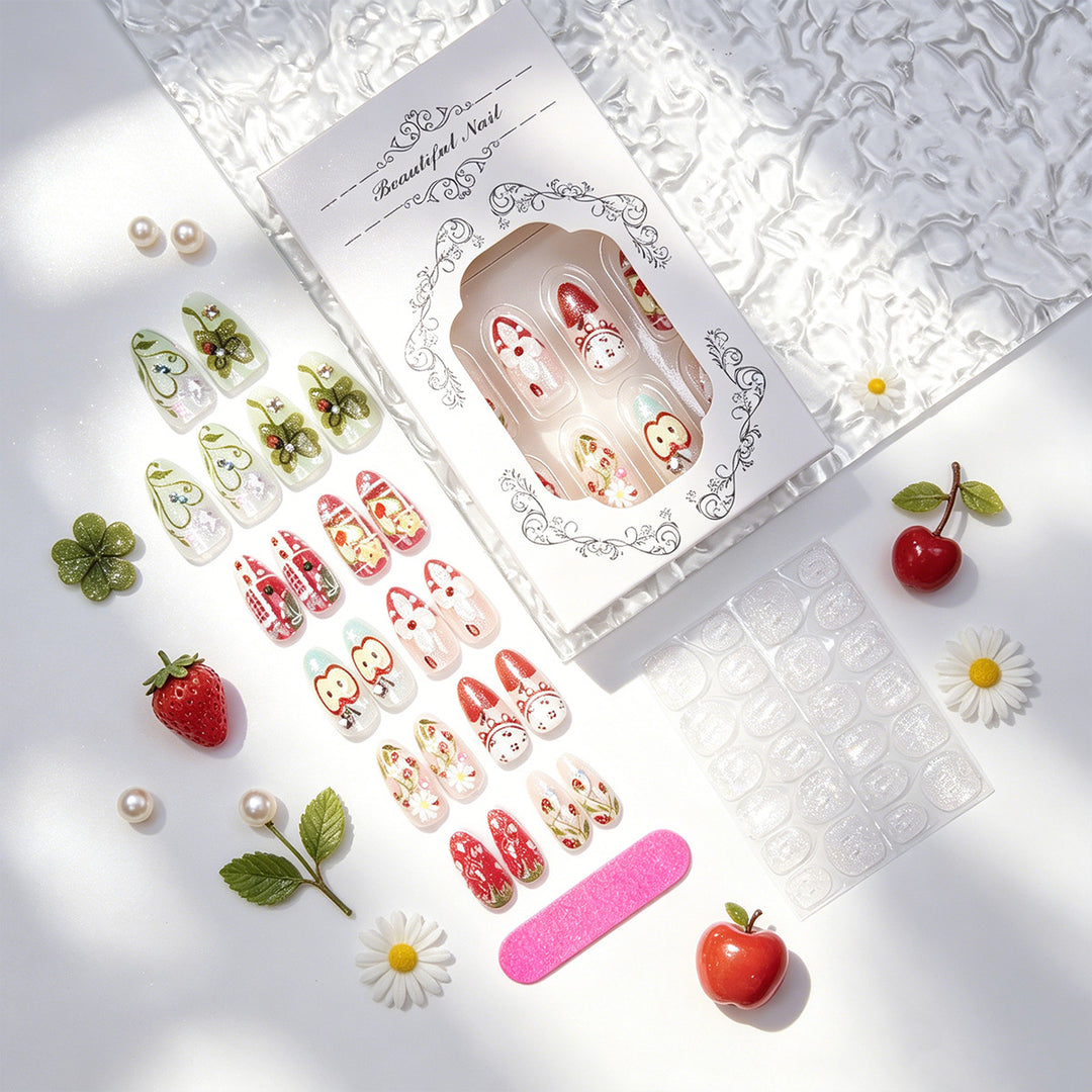 Kreatives Nageldesign Karnz