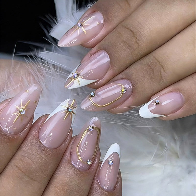 Elegantes dekoratives Press-On-Nagelkunstset Karnz