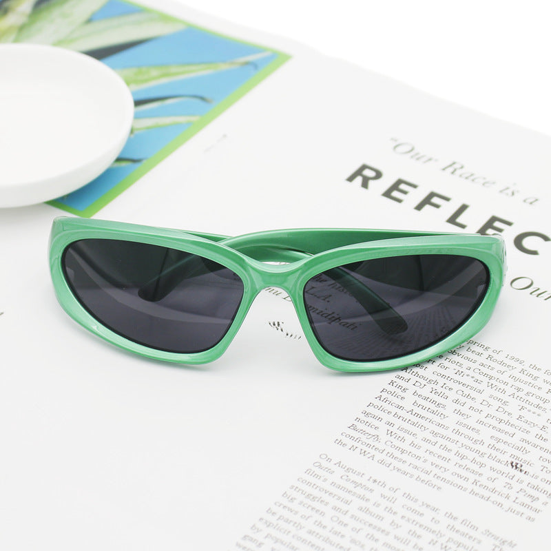 Damen Sportliche Sonnenbrille mit hochwertigem UV-Schutzmaterial Karnz