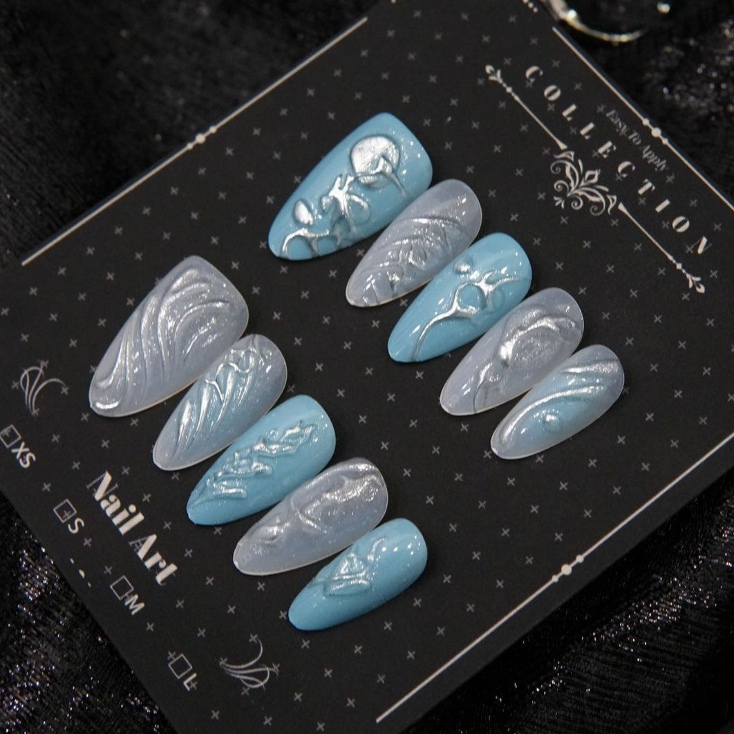 Künstlerische Press-On Nageldesigns