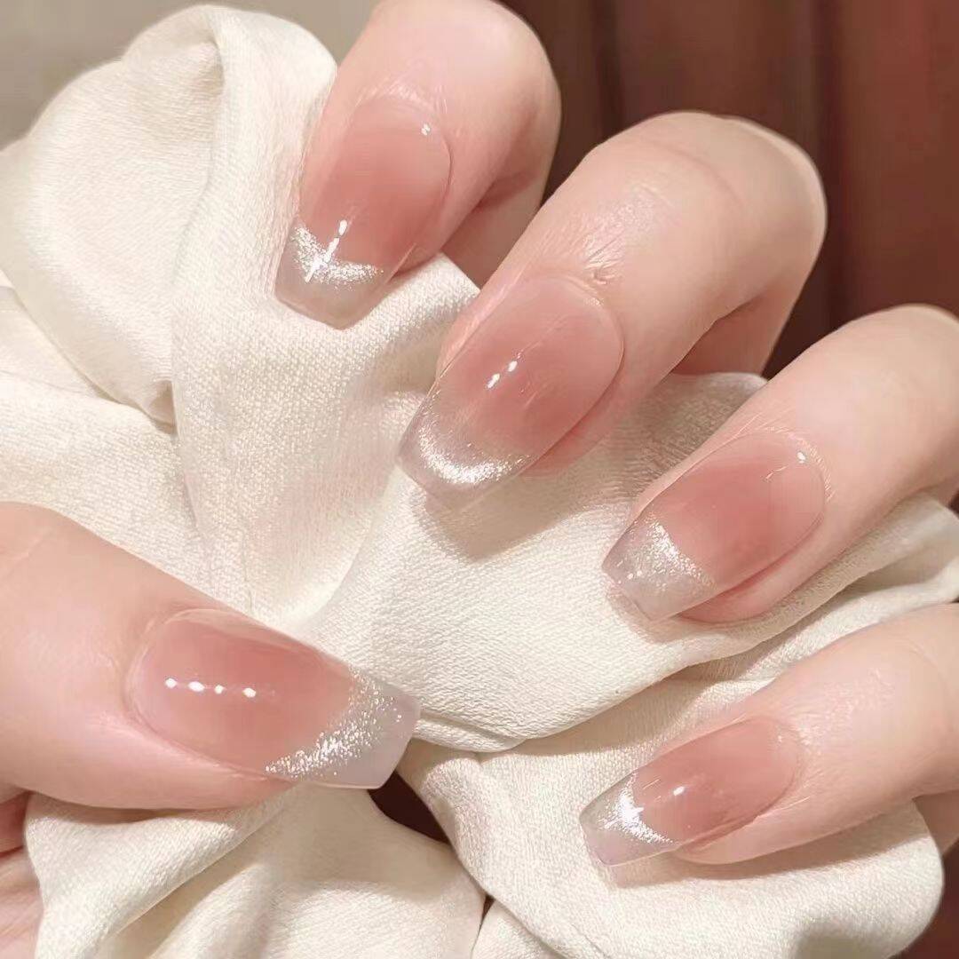 Premium Französische Tipp Press-On Nagelerweiterungen Karnz
