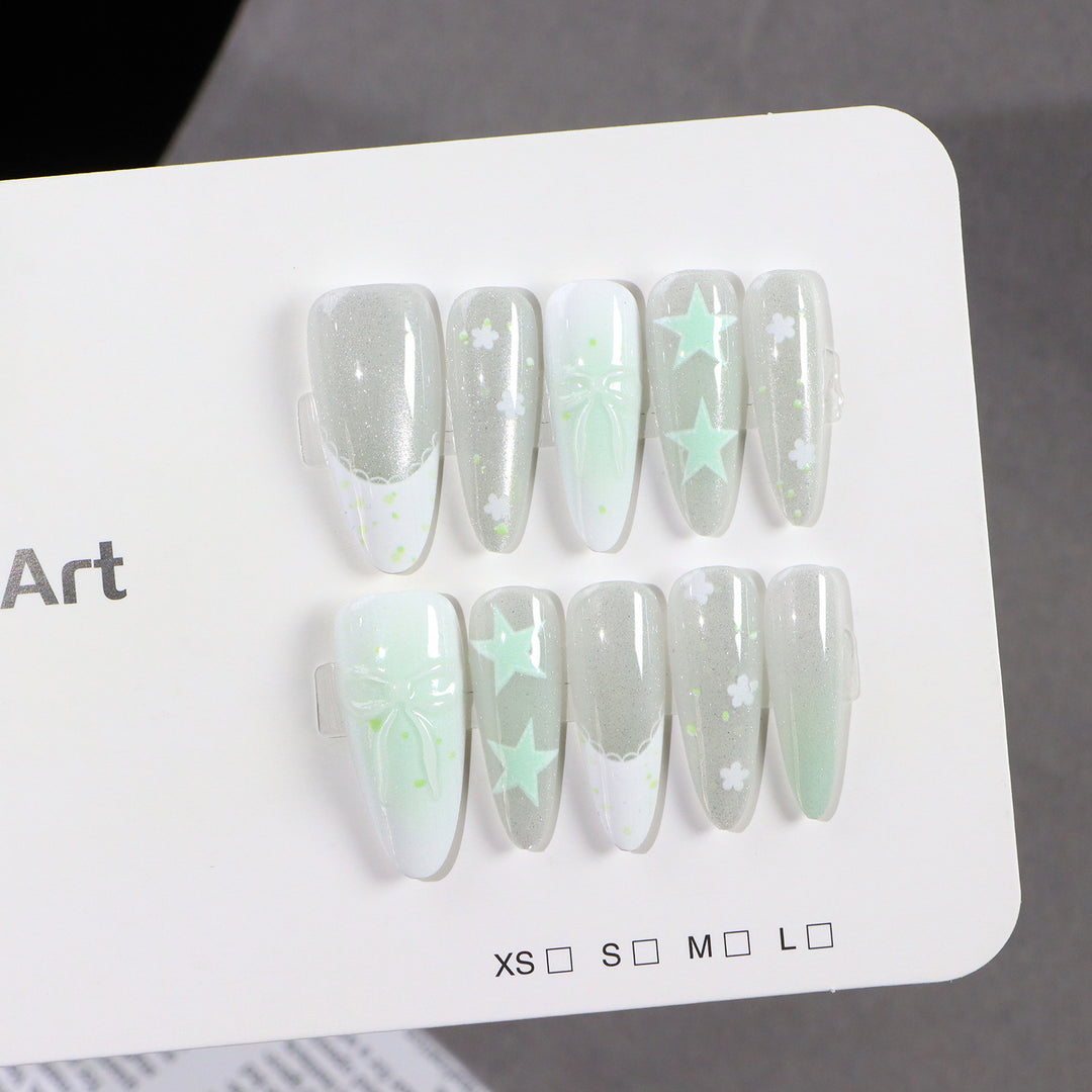 Künstlerische Fantasy Press-On Nagelkunst Karnz