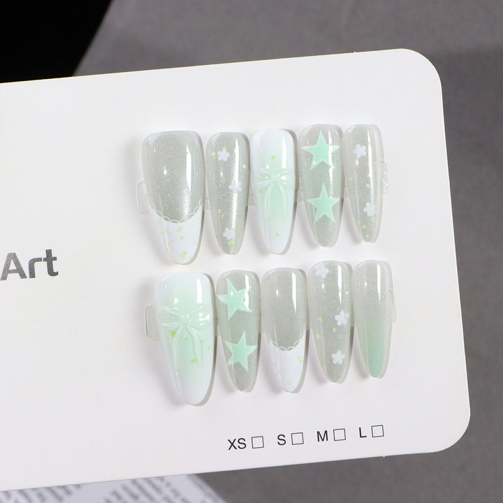 Künstlerische Fantasy Press-On Nagelkunst Karnz