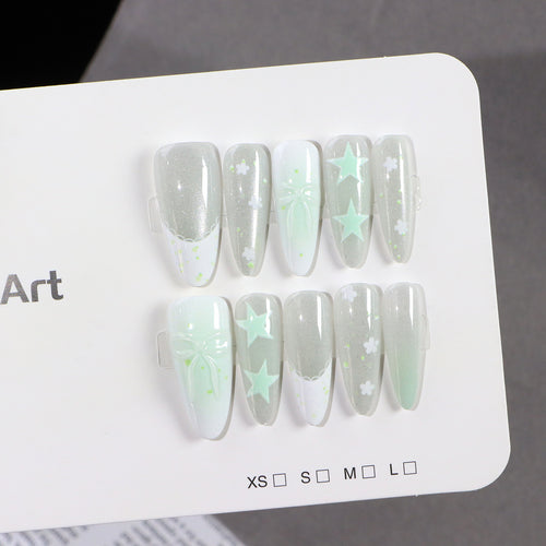 Künstlerische Fantasy Press-On Nagelkunst Karnz