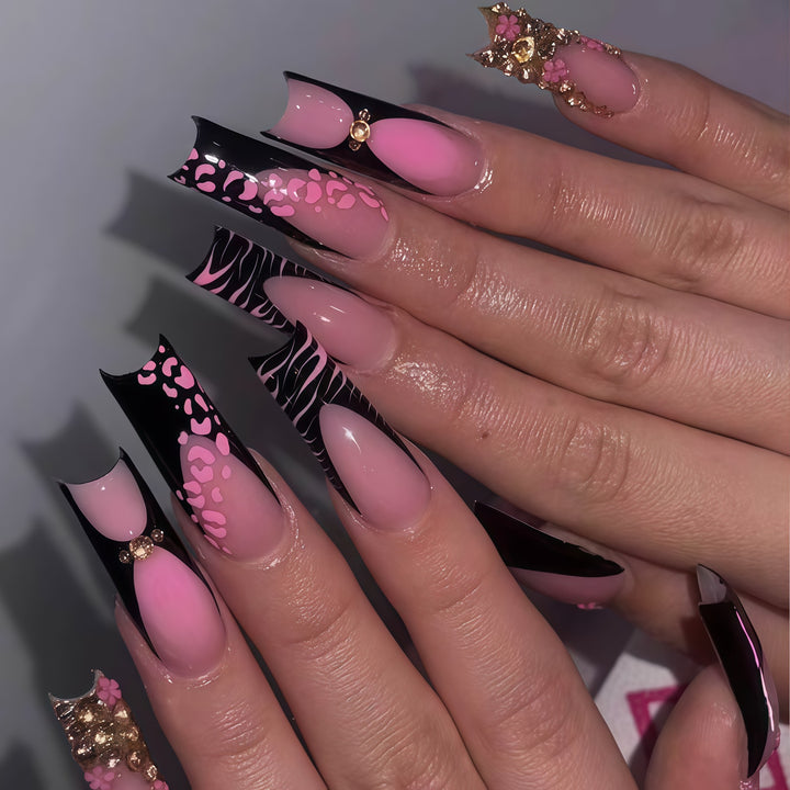 Stylische Stiletto-Nagelverlängerungen Karnz