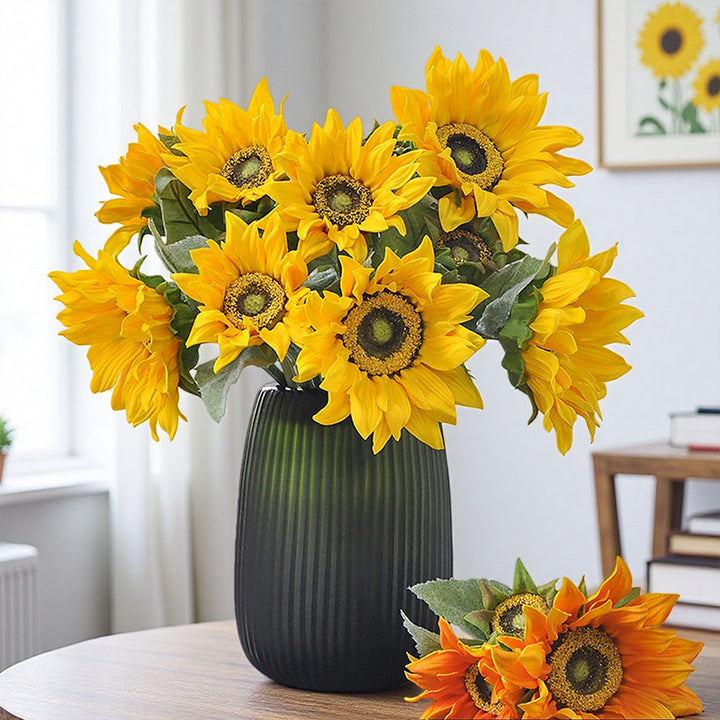 Dekorativer Sonnenblumenstrauß