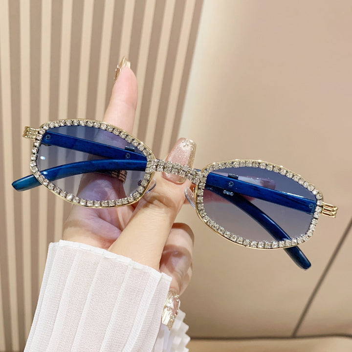 Damen Sonnenbrille im eleganten Glamour-Stil Karnz