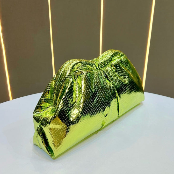Metallic Geschopfte Clutch