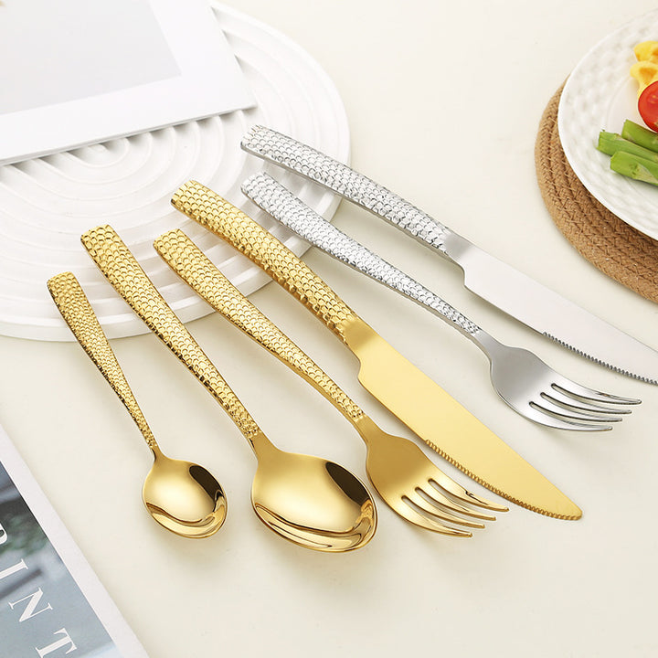 Stilvolles und Farbenfrohes Besteckset Aus Edelstahl Karnz