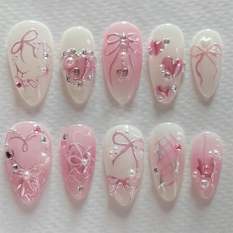 Dekoratives Press-On Nagelkunst-Set mit eleganten floralen und Edelstein-Akzenten Karnz