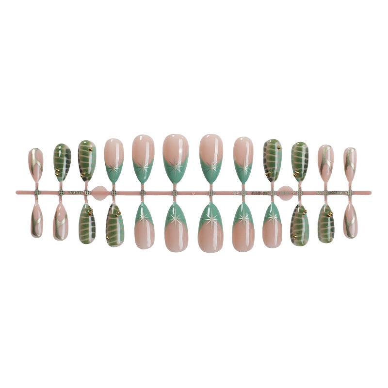 Dekorativer Press-On-Nagelset mit einzigartigen Blatt- und Ombre-Designs Karnz