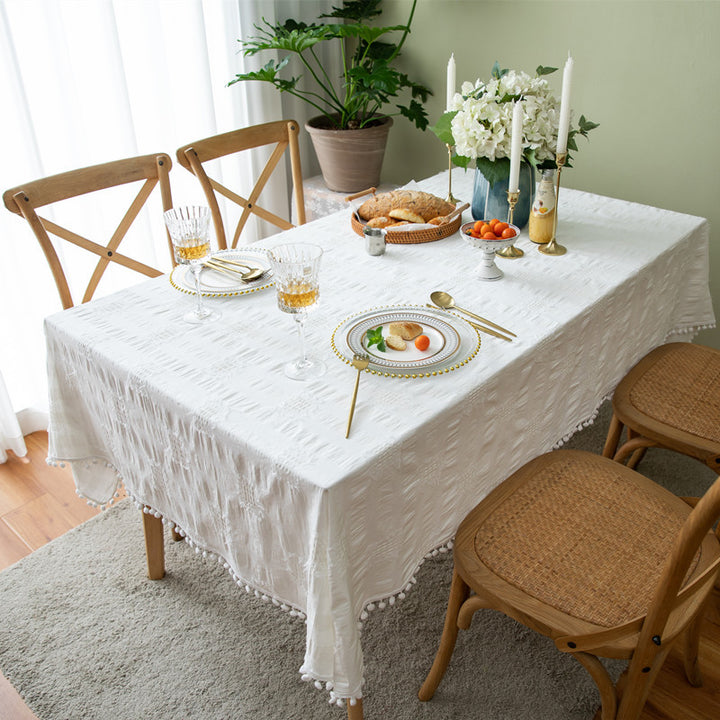 Elegante strukturierte Tischdecke
