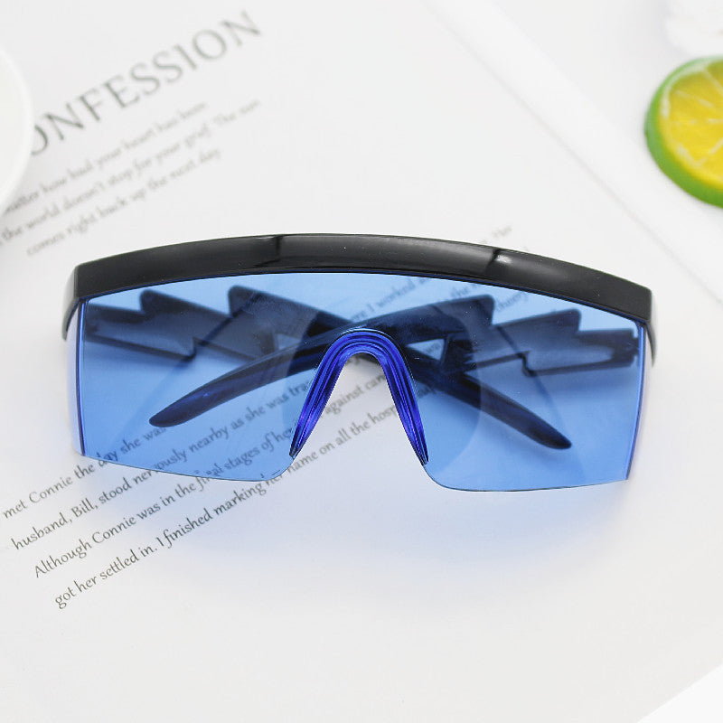 Damen Sicherheitsbrille im modernen Design Karnz