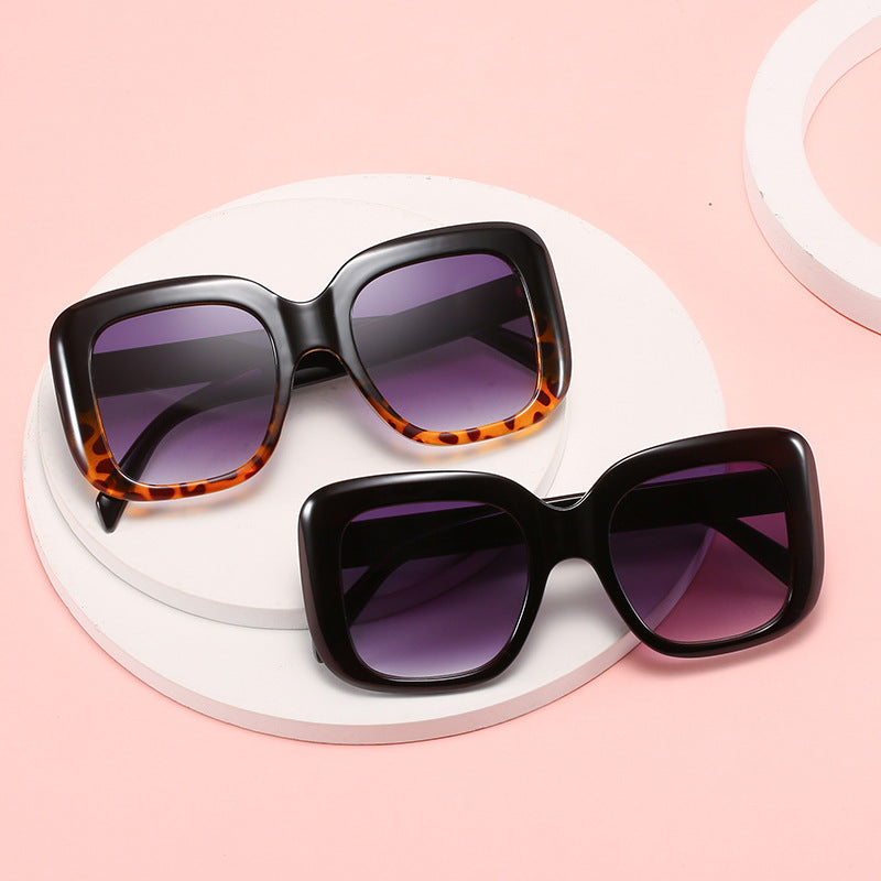 Damen oversized quadratische Sonnenbrille mit hochwertigem Kunststoffrahmen Karnz