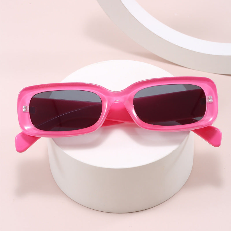 Damen stilvolle Designer-Sonnenbrille mit modischem, rechteckigem Rahmen Karnz