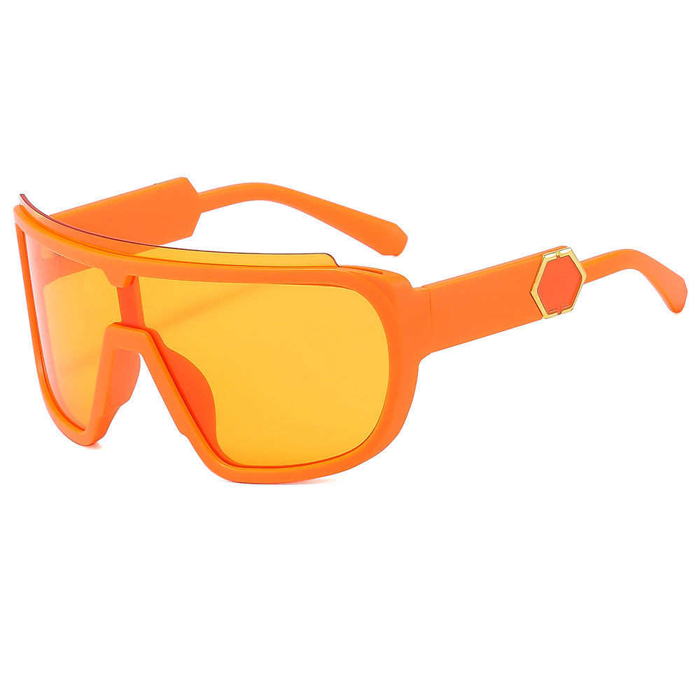 Damen sportive Sonnenbrille mit futuristischem Design und breiter Front Karnz