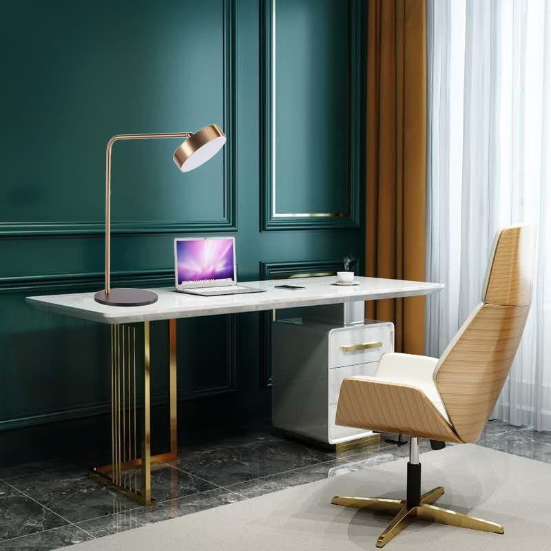 Moderne Minimalistische Schreibtischlampe mit verstellbarem Arm