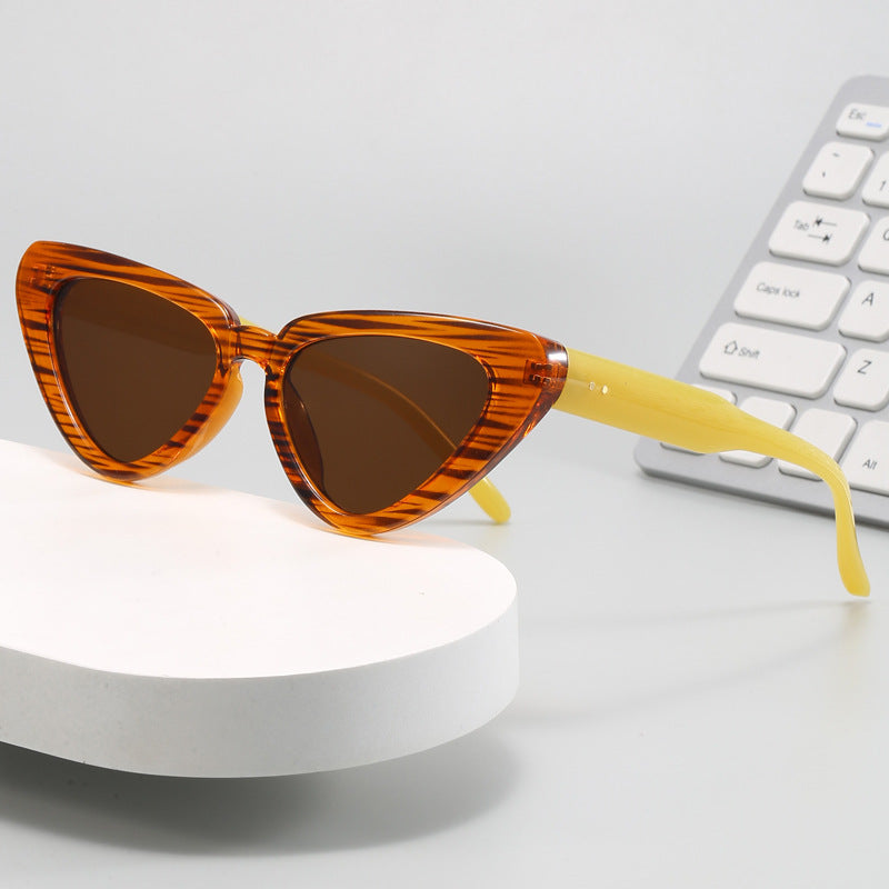 Damen stilvolle Cat-Eye Sonnenbrille mit auffälligem Design Karnz